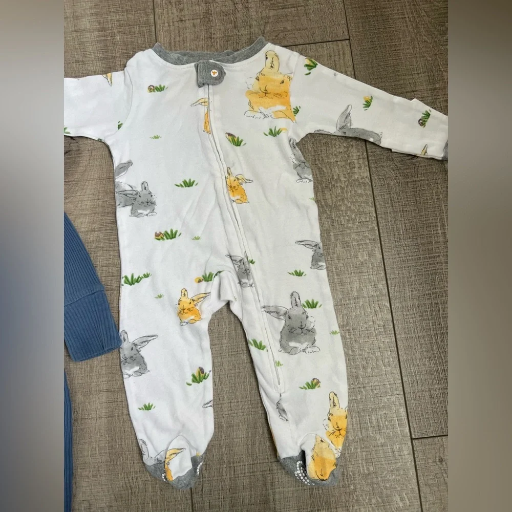 Burt's Bees and Gap Baby Footies Size 0-3 Months